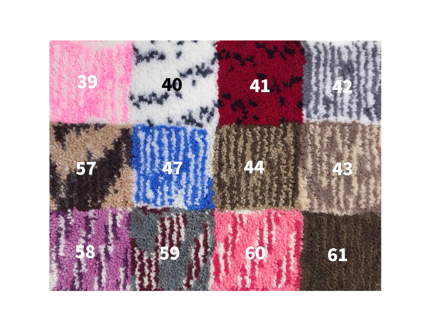 画像には、タフティング用のソフトアクリル毛糸(200g)のカラーチャートが示されています。9つの異なるミックスカラーが表示されており、それぞれのカラーに番号が割り当てられています。左上から順に以下の番号が付けられています:39(ピンク系)、40(ホワイト系の黒模様)、41(レッド系)、42(グレー系)、57(ブラウン系)、47(ブルー系)、44(ベージュ系)、43(グレー系)、58(パープル系)、59(グレーとバーガンディのミックス)、60(ピンクとホワイトのミックス)、61(ダークブラウン系)。