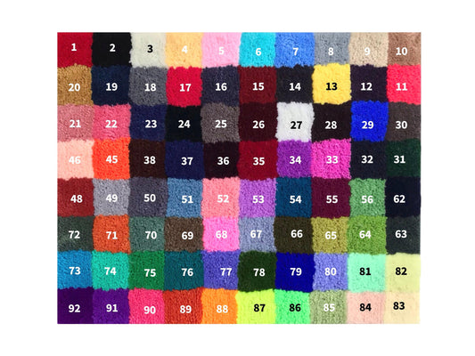 画像には、タフティング用のソフトアクリル毛糸(200g)のカラーチャートが示されています。単色の毛糸が、左上から右下に向かって1から92までの番号で並んでいます。各番号は以下の色を示しています: 1(レッド系)、2(ブラック系)、3(オフホワイト系)、4(クリームイエロー系)、5(ピンク系)、6(ライトブルー系)、7(ブルー系)、8(ライトグレー系)、9(ベージュ系)、10(ブラウン系)、11(バーガンディ系)、12(ダークブラウン系)、13(イエロー系)、14(レッド系)、15(バーガンディ系)、16(ピンク系)、17(レッド系)、18(グレー系)、19(ネイビー系)、20(ブラウン系)、21(ピーチピンク系)、22(オレンジ系)、23(ネイビー系)、24(ブラック系)、25(グレー系)、26(パープル系)、27(ホワイト系)、28(ホットピンク系)、29(ブルー系)、30(ダークブラウン系)、31(フォレストグリーン系)、32(ピンク系)、33(ホットピンク系)、34(パープル系)、35(ダークグレー系)、36(ブラウン系)、37(ネイビー系)、38(ブラウン系)、45(オレンジ系)、46(ピーチピンク