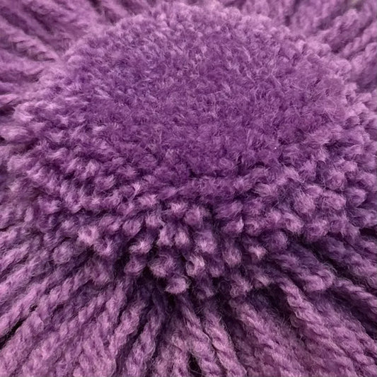 品番【371】タフティング用アクリル毛糸(MB210/日本製)。発色が美しく、ラグ制作やパンチニードル作品に適した毛糸の拡大写真