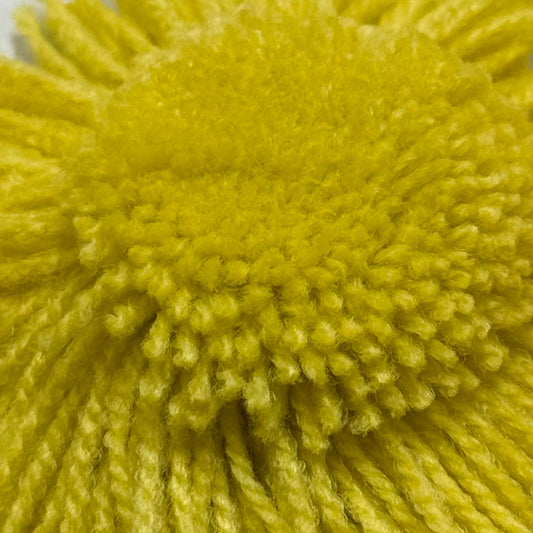 品番【605】タフティング用アクリル毛糸(MB210/日本製)。発色が美しく、ラグ制作やパンチニードル作品に適した毛糸の拡大写真