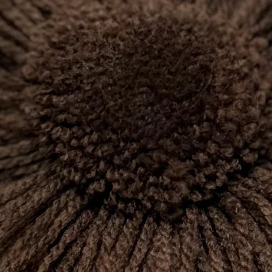 品番【M36】タフティング用アクリル毛糸(MB210/日本製)。発色が美しく、ラグ制作やパンチニードル作品に適した毛糸の拡大写真