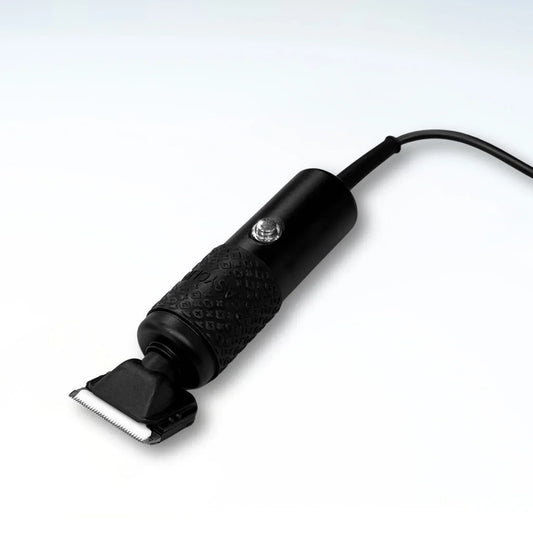 ブラックカラーのカーペットトリマー