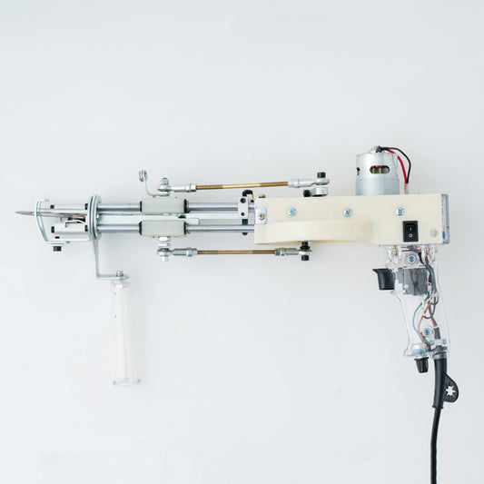 ギアカバーが外れた状態の大夫ティングガン