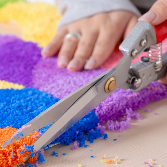 ラグ用剪毛ハサミ ソフトアクリルで作ったラグをカット