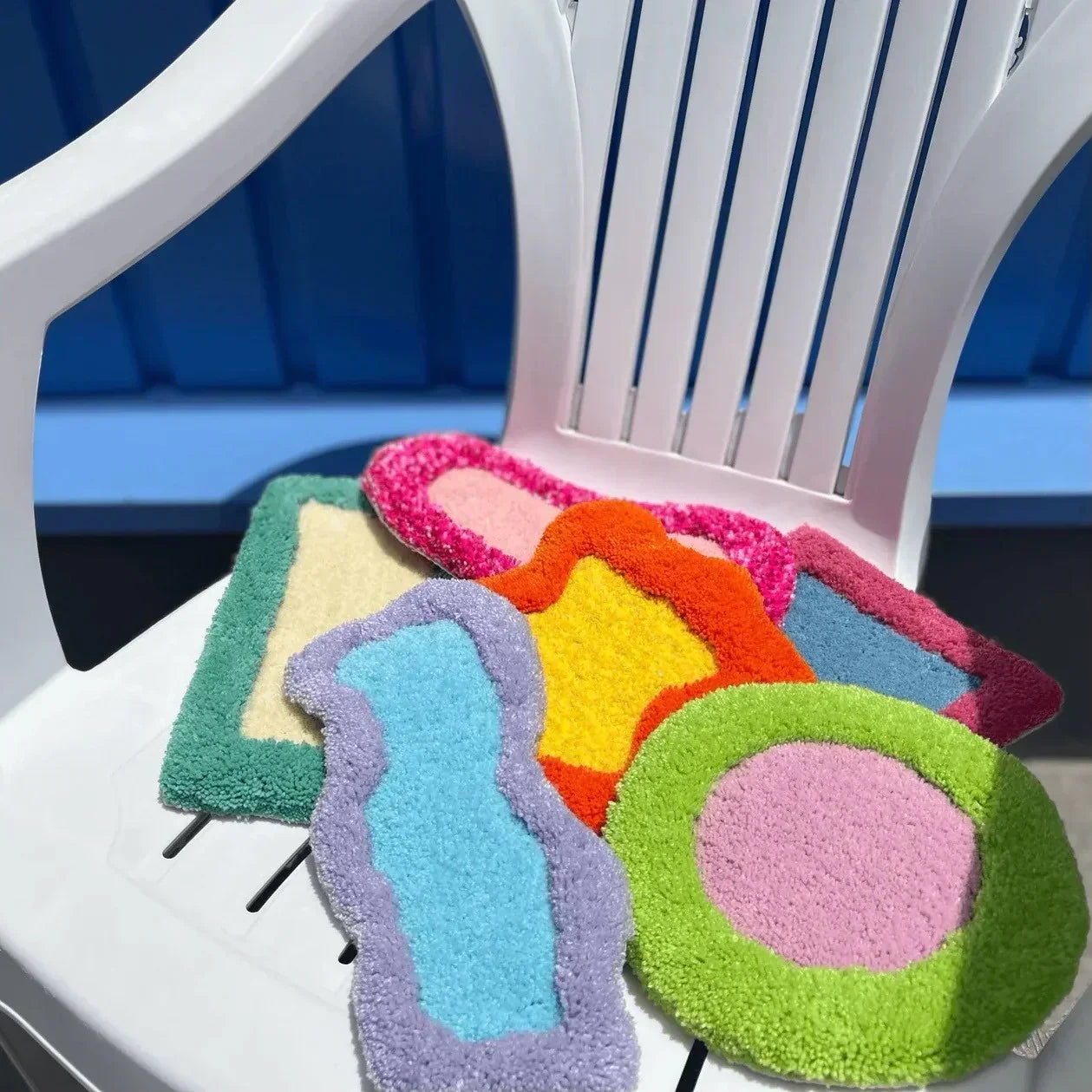 ミニラグコースで制作されたタフティング作品