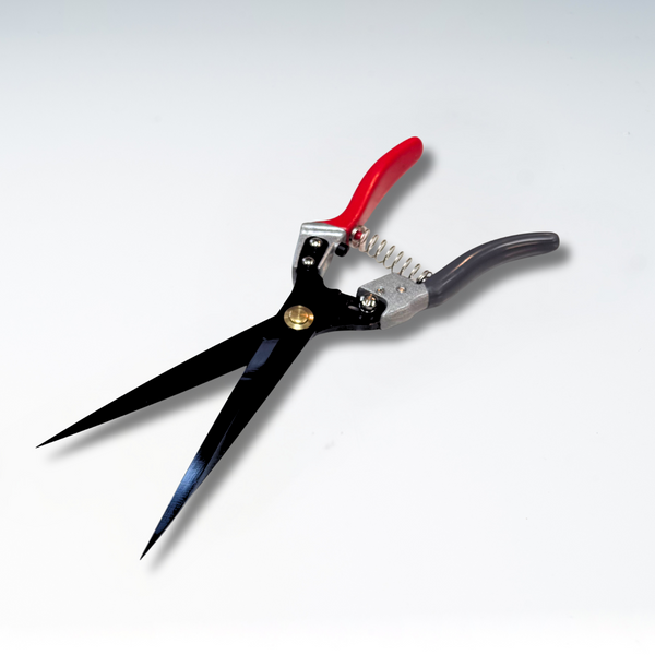 ラグ用剪毛（せんもう）ハサミ。全長33cm・重量331g・バネ付き