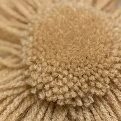 品番【115】タフティング用アクリル毛糸（MB210／日本製）。発色が美しく、ラグ制作やパンチニードル作品に適した毛糸の拡大写真