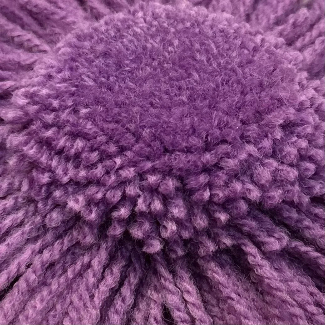 品番【371】タフティング用アクリル毛糸（MB210／日本製）。発色が美しく、ラグ制作やパンチニードル作品に適した毛糸の拡大写真