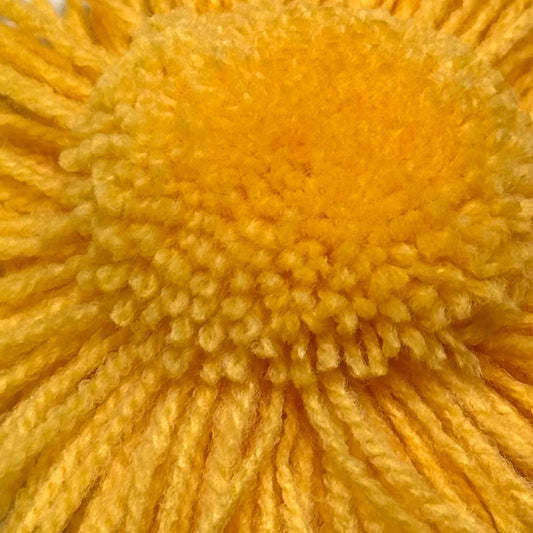 品番【417】タフティング用アクリル毛糸（MB210／日本製）。発色が美しく、ラグ制作やパンチニードル作品に適した毛糸の拡大写真