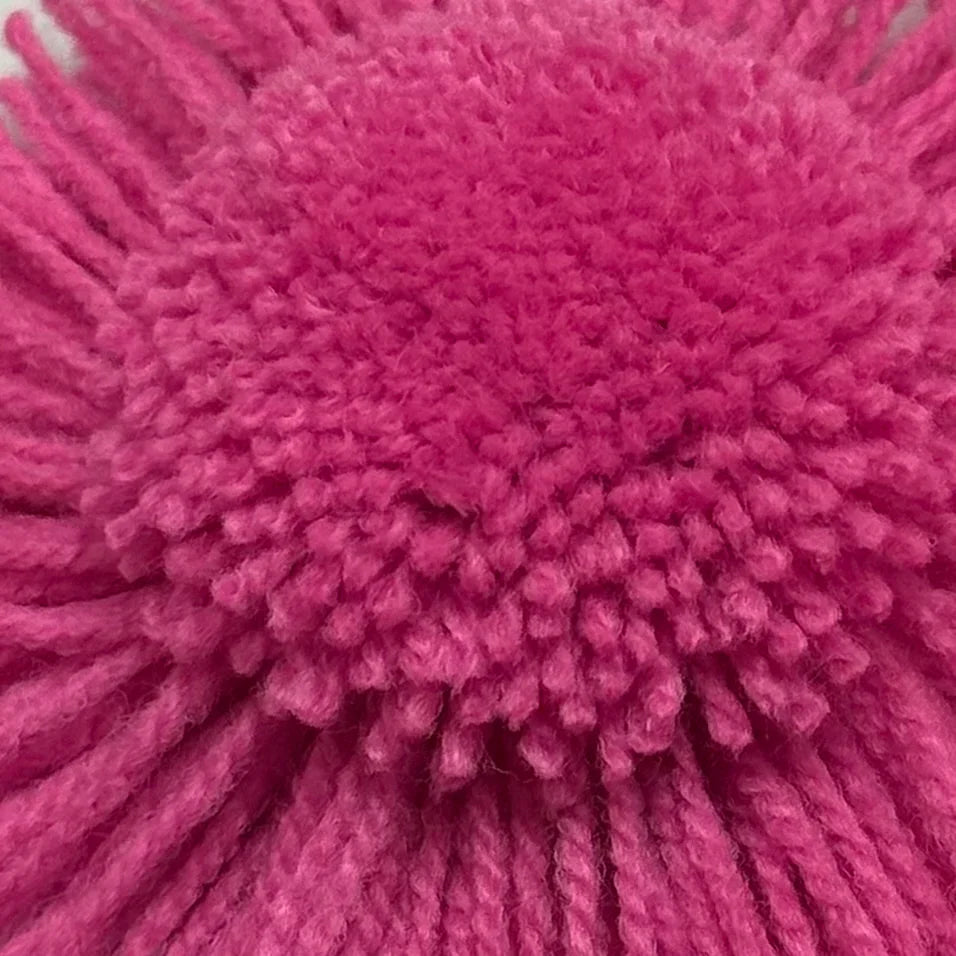 品番【551】タフティング用アクリル毛糸（MB210／日本製）。発色が美しく、ラグ制作やパンチニードル作品に適した毛糸の拡大写真