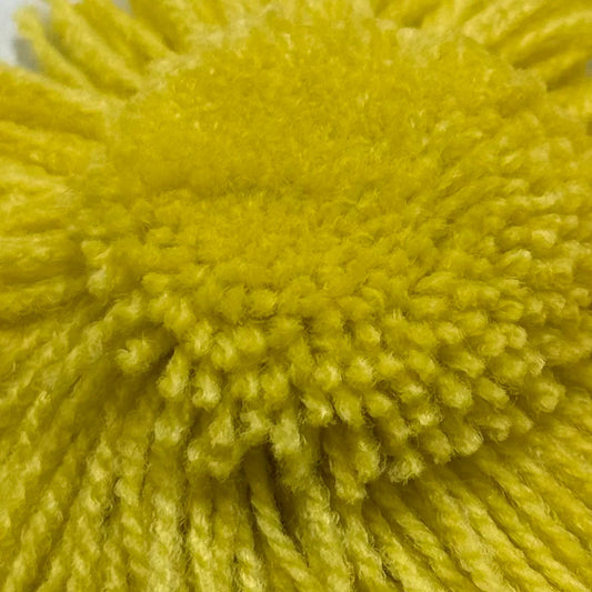 品番【605】タフティング用アクリル毛糸（MB210／日本製）。発色が美しく、ラグ制作やパンチニードル作品に適した毛糸の拡大写真