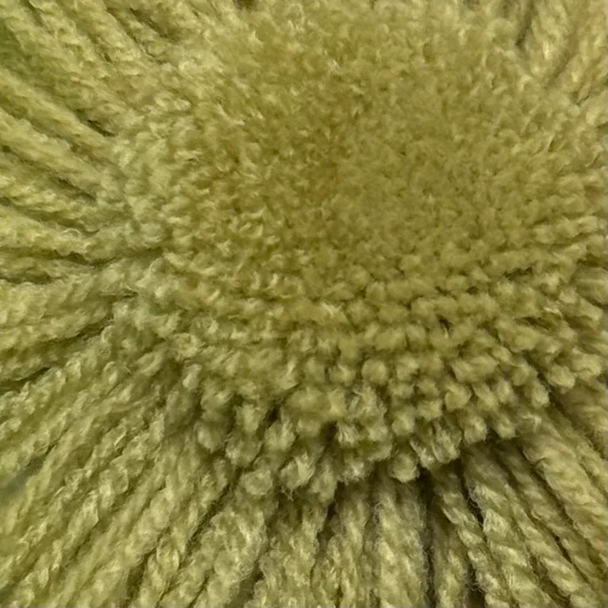 品番【B38】タフティング用アクリル毛糸（MB210／日本製）。発色が美しく、ラグ制作やパンチニードル作品に適した毛糸の拡大写真