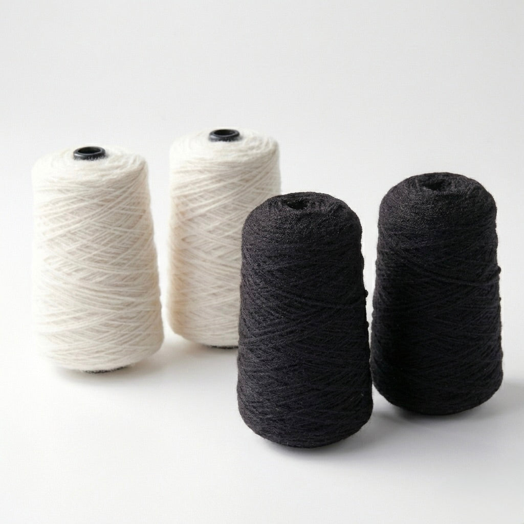 ウール毛糸 白黒4本パック（合計2kg）